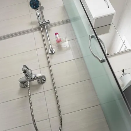 Apartman Sandra * Τρογκίρ