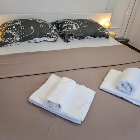 Apartman Sandra Διαμέρισμα Τρογκίρ